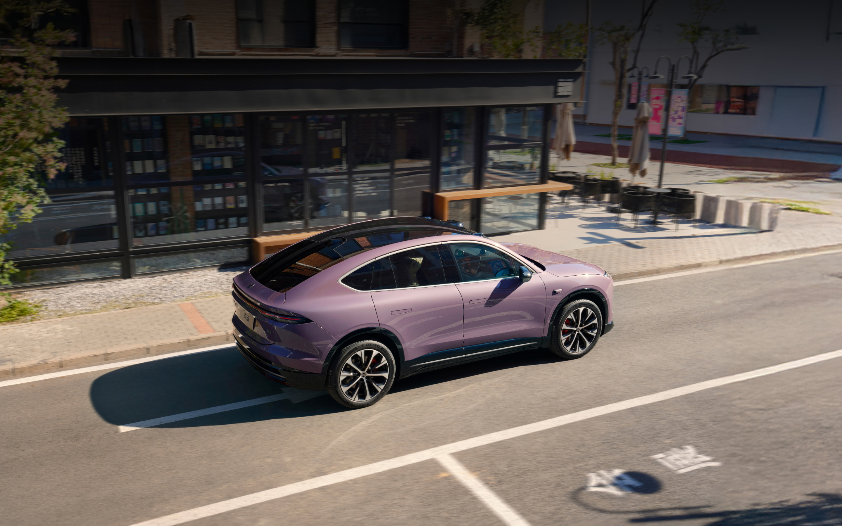 Lighten Up_The New EC6-NIO Official Website