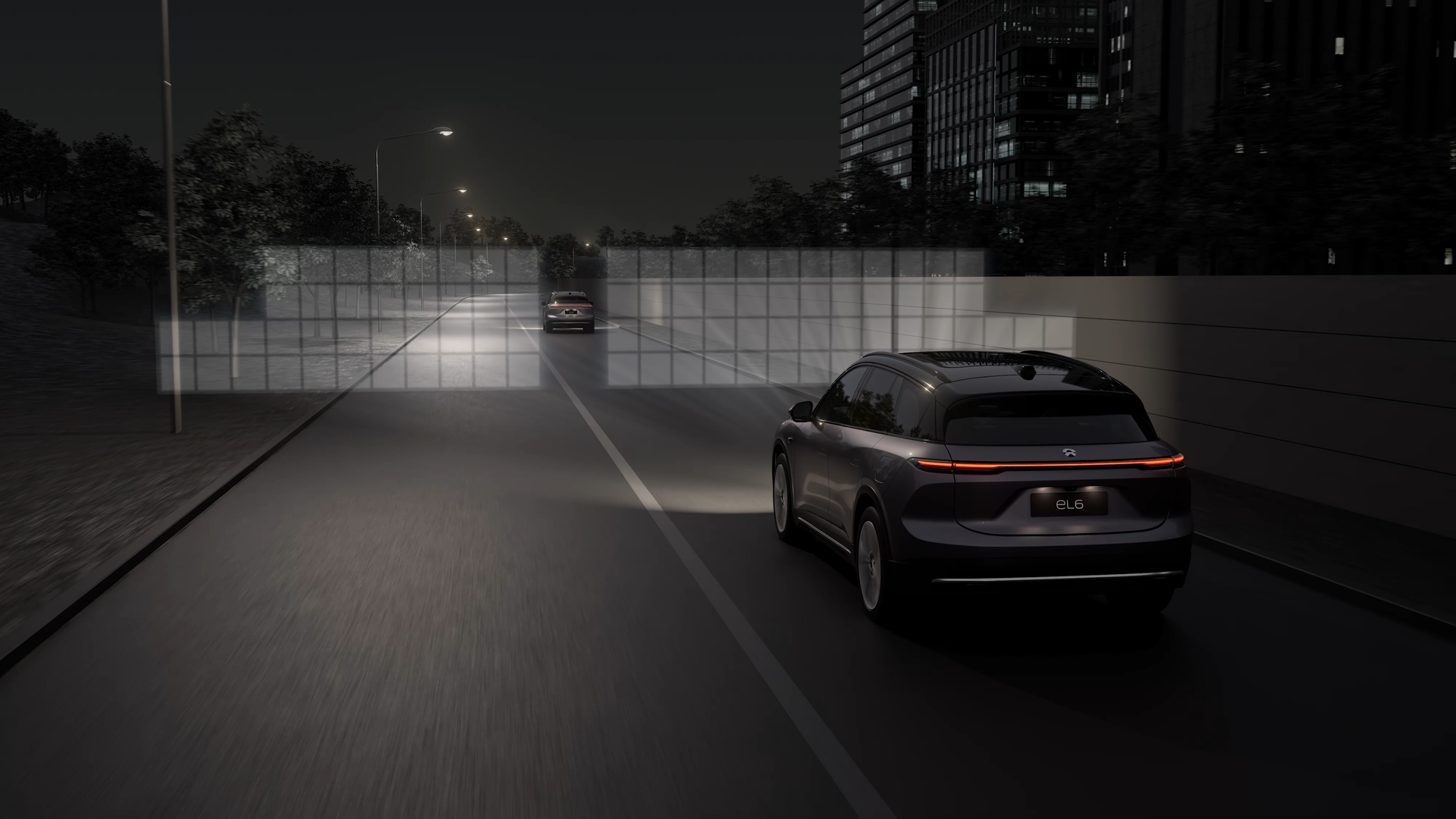 NIO lyser opp veien, selv i høstmørket